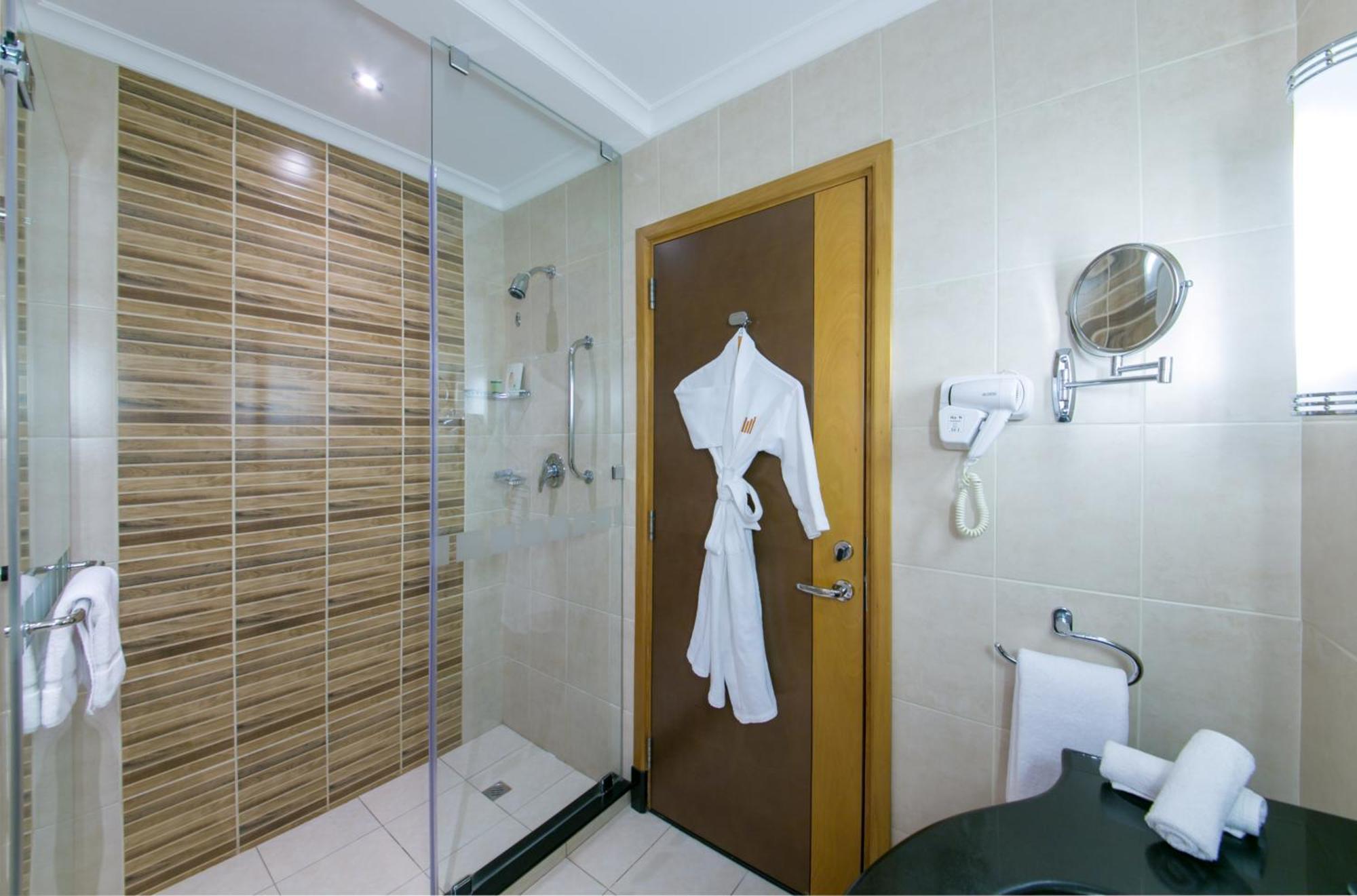 Copthorne Al Jahra Hotel & Resort Kuwait City Eksteriør billede