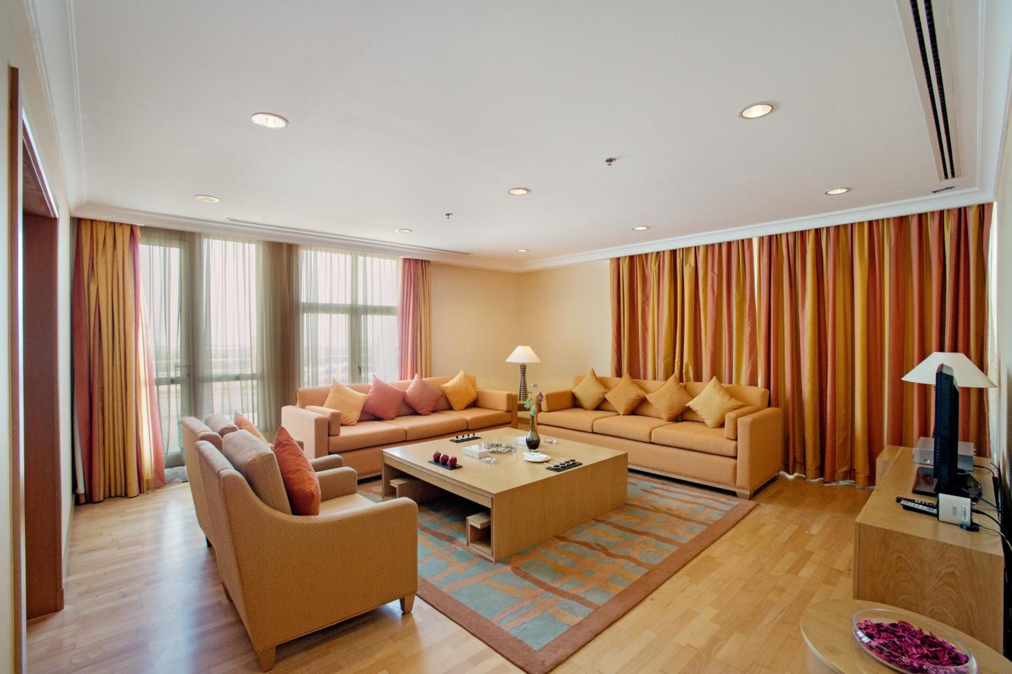 Copthorne Al Jahra Hotel & Resort Kuwait City Eksteriør billede