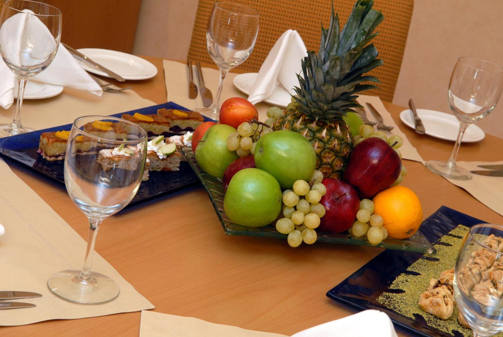 Copthorne Al Jahra Hotel & Resort Kuwait City Eksteriør billede