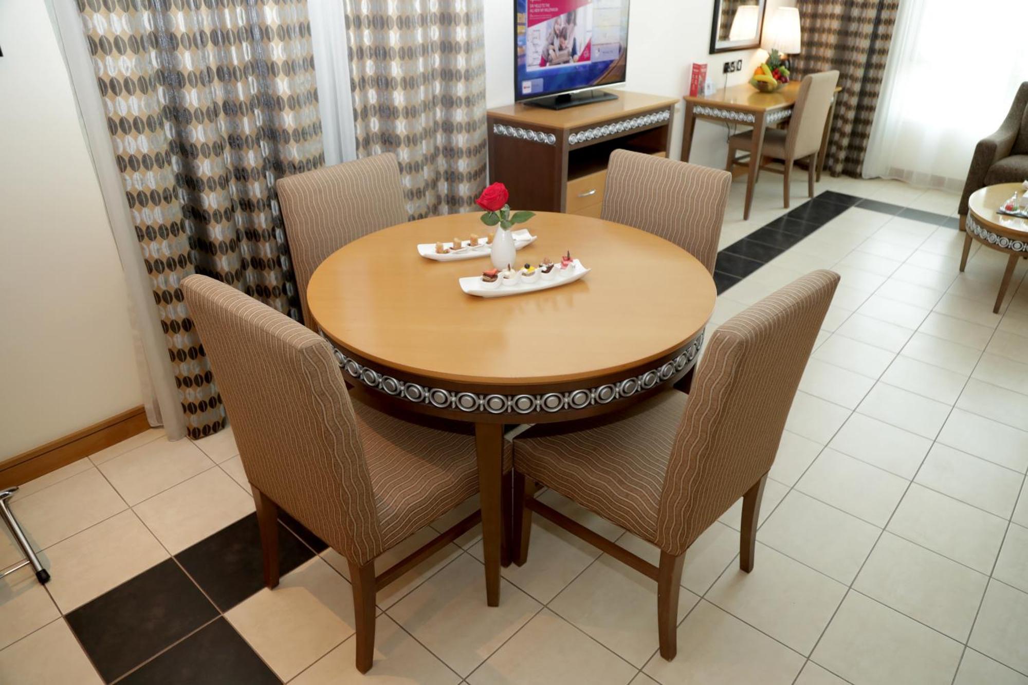 Copthorne Al Jahra Hotel & Resort Kuwait City Eksteriør billede